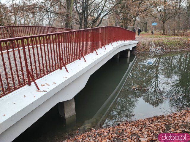 Mostek w Parku Wschodnim wyremontowany [Foto]