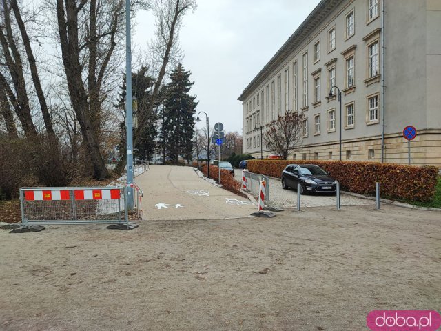 Można już przejechać rowerem z Bulwaru Kaczyńskich na Most Grunwaldzki. Ciąg pieszo-rowerowy gotowy [Foto]