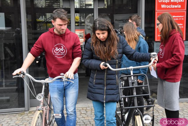 Podsumowano kampanię W kółko kręcę. Wrocławianie dojechaliby na Księżyc! [Foto]