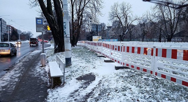 Na przystanku Bzowa - Centrum Zajezdnia powstaną perony wiedeńskie 