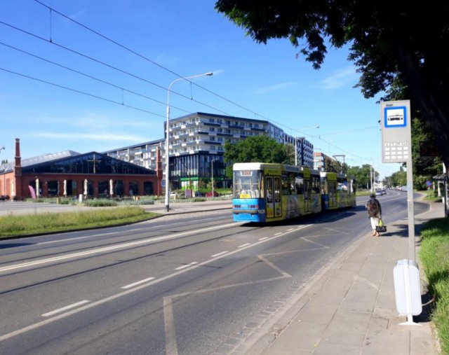 Na przystanku Bzowa - Centrum Zajezdnia powstaną perony wiedeńskie 