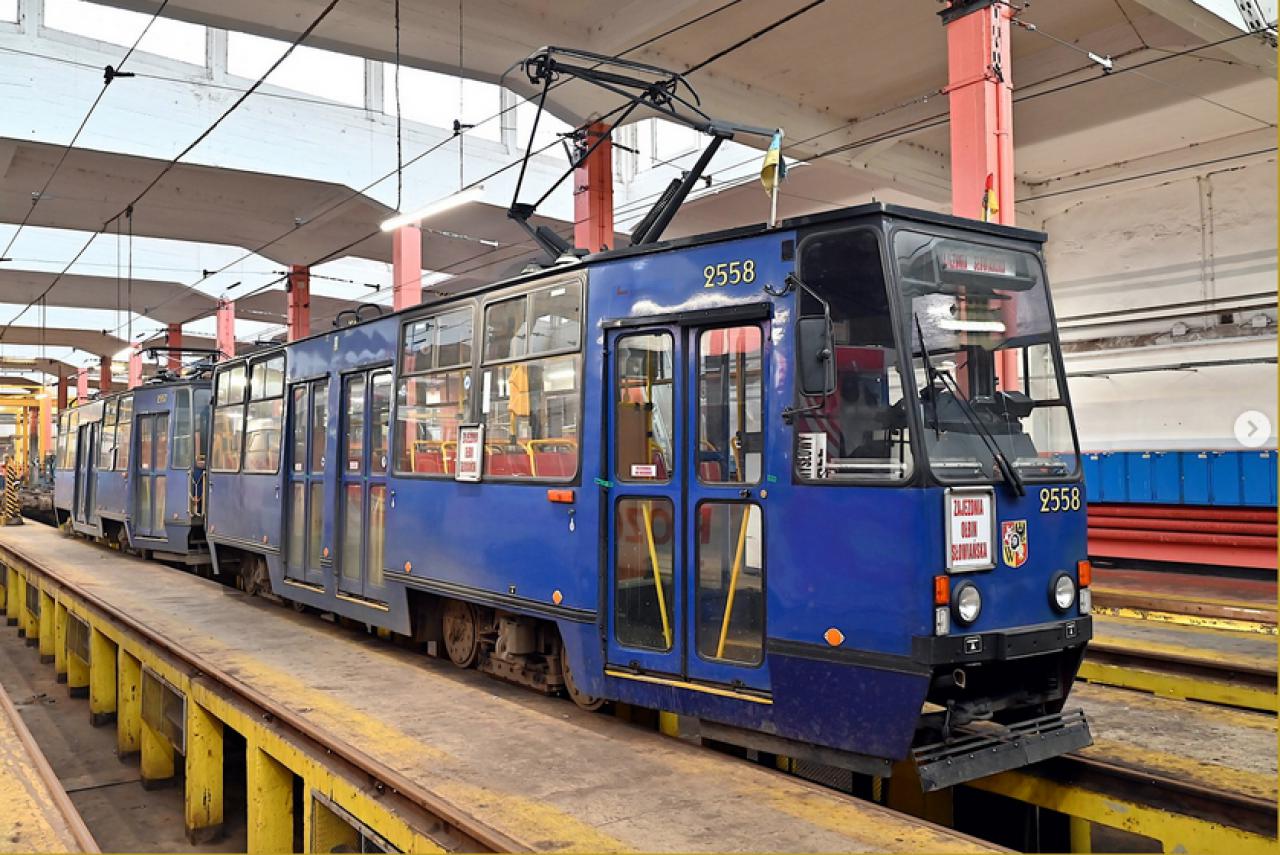 Najstarszy wrocławski tramwaj odchodzi na emeryturę. Służył przez 47 lat [Foto]