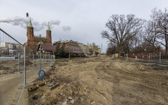 Na ulicy Pomorskiej i placu Staszica praca wre. Kiedy skończy się remont? [Foto]