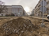 Na ulicy Pomorskiej i placu Staszica praca wre. Kiedy skończy się remont? [Foto]