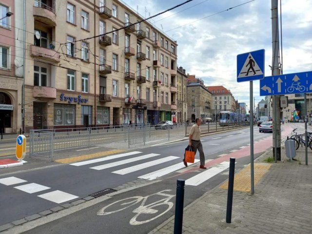ZDiUM podsumowuje działania na rzecz poprawy bezpieczeństwa pieszych w 2022 roku