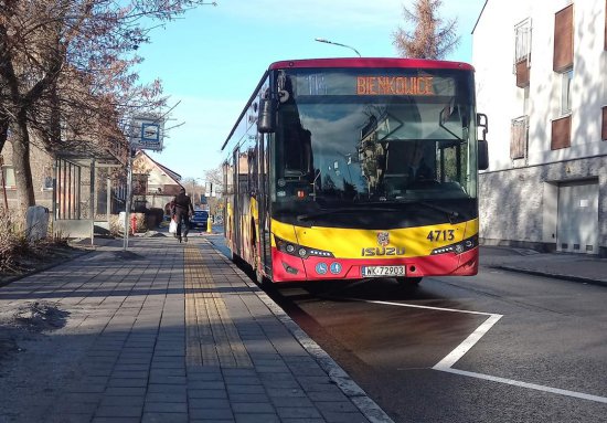 Zmiany na Brochowie: Nowy peron autobusowy, poprawa bezpieczeństwa pieszych