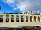 Budynek Szkoły Podstawowej przy ul. Inżynierskiej został docieplony. Na dachu zamontowano panele fotowoltaiczne [Foto]