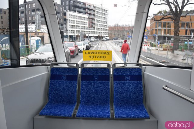 Tramwaj przejechał przez nowe Mosty Pomorskie. Kiedy otwarcie? [Zobacz Foto i Wideo z przejazdu]