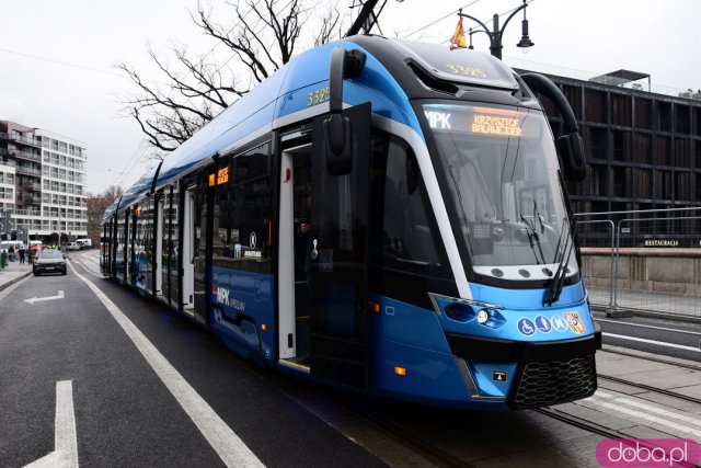 Tramwaj przejechał przez nowe Mosty Pomorskie. Kiedy otwarcie? [Zobacz Foto i Wideo z przejazdu]