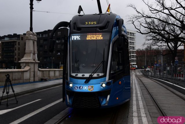 Tramwaj przejechał przez nowe Mosty Pomorskie. Kiedy otwarcie? [Zobacz Foto i Wideo z przejazdu]