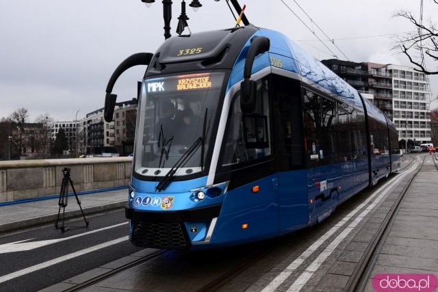 Tramwaj przejechał przez nowe Mosty Pomorskie. Kiedy otwarcie? [Zobacz Foto i Wideo z przejazdu]