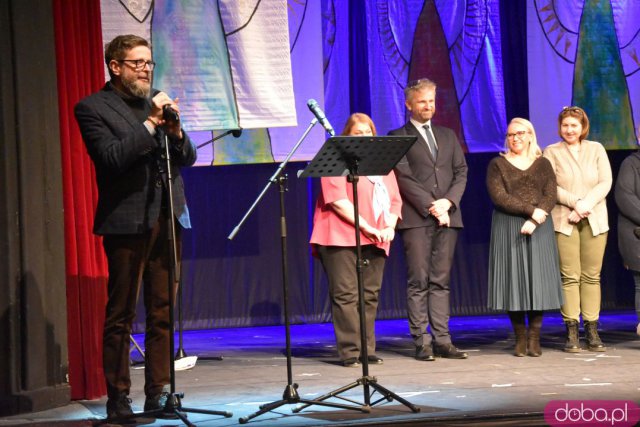Dzieci z placówek edukacyjnych i zastępczych zaprezentowały swoje zdolności artystyczne. Aniołkowe Granie za nami [Foto]