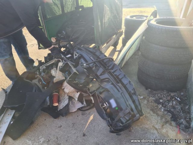 Kradli pojazdy, części samochodowe i mienie z naczep ciężarówek. Członkowie grupy przestępczej staną przed sądem [Foto, Wideo]