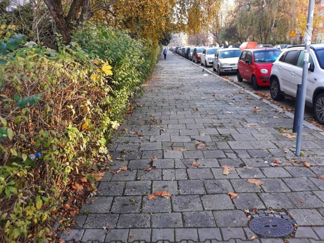 Wyremontowano chodnik na ulicy Jemiołowej [Foto]