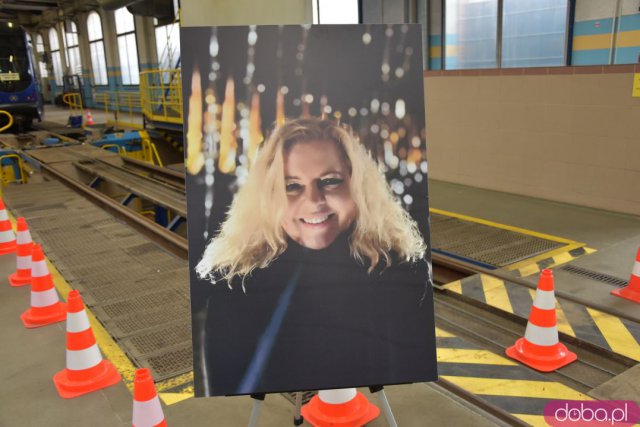 Monika Jaworska patronem kolejnego wrocławskiego tramwaju. Przywołano ciepłe wspomnienia podczas wzruszającej uroczystości [Foto, Wideo]
