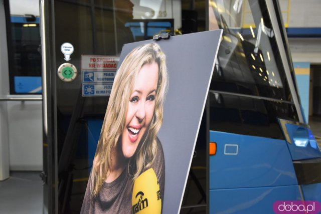Monika Jaworska patronem kolejnego wrocławskiego tramwaju. Przywołano ciepłe wspomnienia podczas wzruszającej uroczystości [Foto, Wideo]