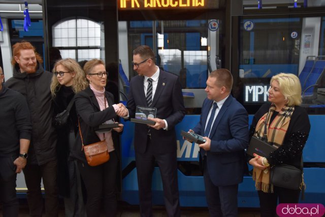 Monika Jaworska patronem kolejnego wrocławskiego tramwaju. Przywołano ciepłe wspomnienia podczas wzruszającej uroczystości [Foto, Wideo]