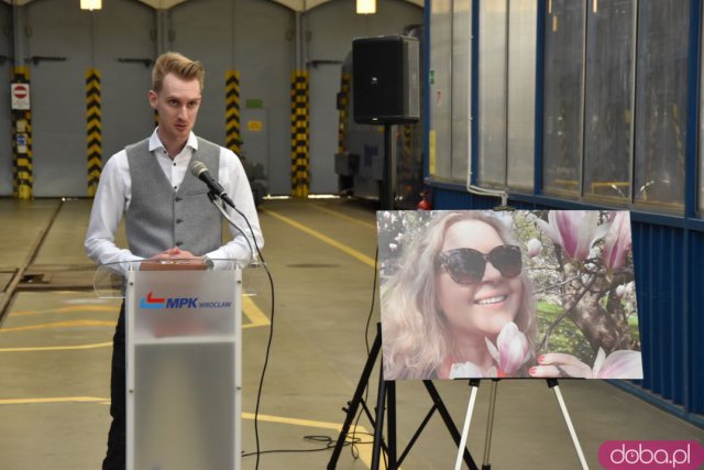 Monika Jaworska patronem kolejnego wrocławskiego tramwaju. Przywołano ciepłe wspomnienia podczas wzruszającej uroczystości [Foto, Wideo]