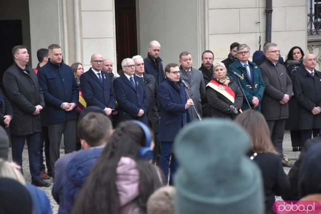 Zobacz, jak Wrocław obchodził rocznicę wybuchu wojny w Ukrainie [Foto, Wideo]