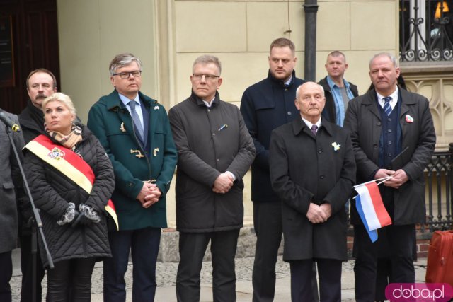 Zobacz, jak Wrocław obchodził rocznicę wybuchu wojny w Ukrainie [Foto, Wideo]