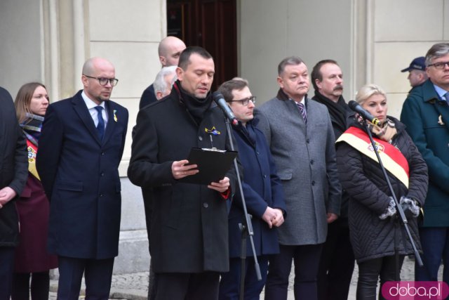 Zobacz, jak Wrocław obchodził rocznicę wybuchu wojny w Ukrainie [Foto, Wideo]