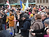 Zobacz, jak Wrocław obchodził rocznicę wybuchu wojny w Ukrainie [Foto, Wideo]