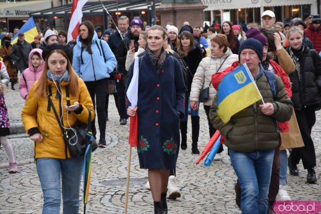 Zobacz, jak Wrocław obchodził rocznicę wybuchu wojny w Ukrainie [Foto, Wideo]