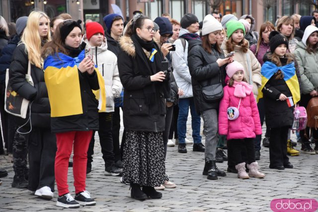 Zobacz, jak Wrocław obchodził rocznicę wybuchu wojny w Ukrainie [Foto, Wideo]