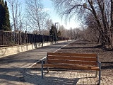 Trwają ostatnie prace na tarnogajskim odcinku Promenady Krzyckiej. Niedługo mieszkańcy będą mogli w pełni z niego korzystać [Foto]