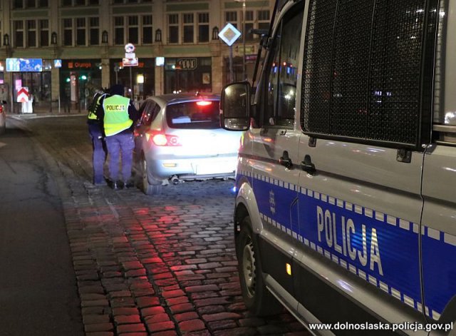 Policjanci skontrolowali kierowców aplikacji typu Uber. Wyniki mogą niepokoić [Foto, Wideo]