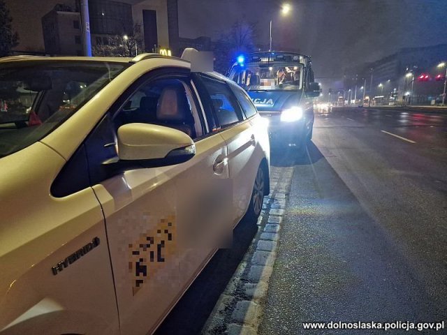 Policjanci skontrolowali kierowców aplikacji typu Uber. Wyniki mogą niepokoić [Foto, Wideo]