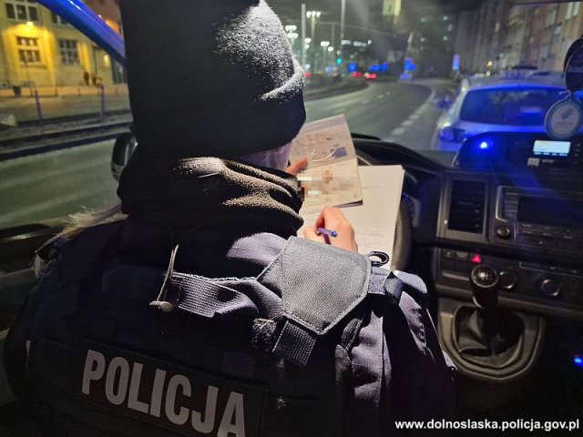 Policjanci skontrolowali kierowców aplikacji typu Uber. Wyniki mogą niepokoić [Foto, Wideo]