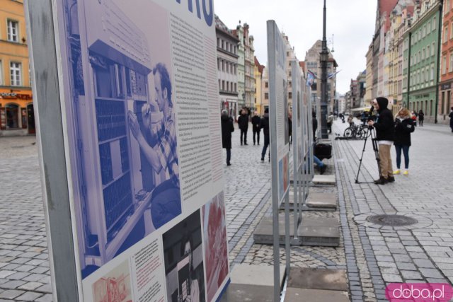 Wyprodukowano we Wrocławiu: Nowa wystawa plenerowa na wrocławskim Rynku już dostępna [Foto, Wideo]