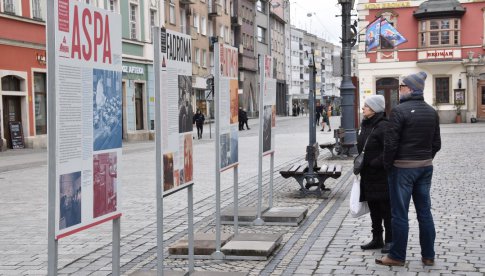 Wyprodukowano we Wrocławiu: Nowa wystawa plenerowa na wrocławskim Rynku już dostępna [Foto, Wideo]