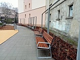 Skwer na Przedmieściu Świdnickim odnowiony. To przestrzeń wypoczynkowa dla mieszkańców w każdym wieku [Foto]