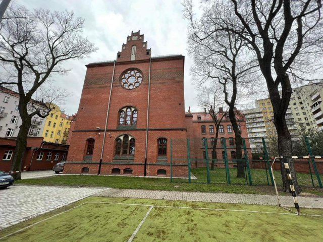 Odnowiono siedzibę Centrum Kreatywności Talent. Budynek został przystosowany do potrzeb przeciwpożarowych [Foto]