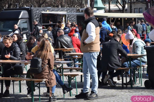 Dzieje się pod Halą Stulecia! Piękne motocykle, jedzenie z foodtrucków i wiele innych atrakcji [Foto]