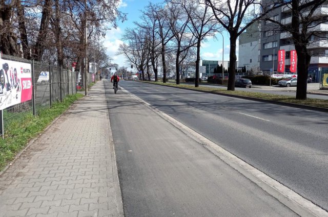 Droga rowerowa w ciągu ulicy Krzywoustego wyremontowana [Foto]