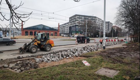 Budowa peronów wiedeńskich na ul. Grabiszyńskiej: Zmiany w organizacji ruchu