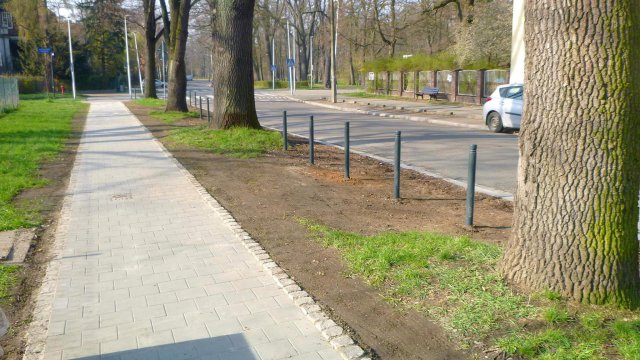 Chodnik wzdłuż ulicy Moniuszki wyremontowany. Zobacz efekty [Foto]