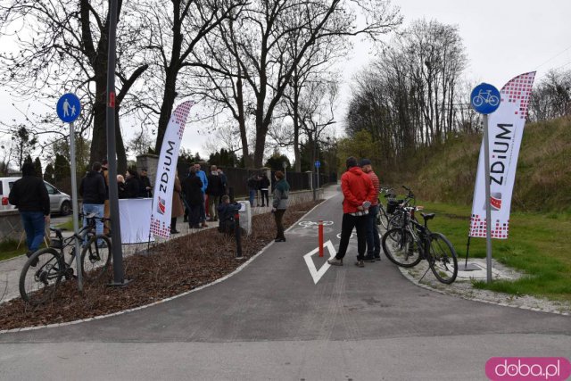 Odsłonięto nagrodę Eco-Miasto na nowym odcinku Promenady Krzyckiej. Całość trasy ma połączyć Tarnogaj z ul. Grabiszyńską [Foto]