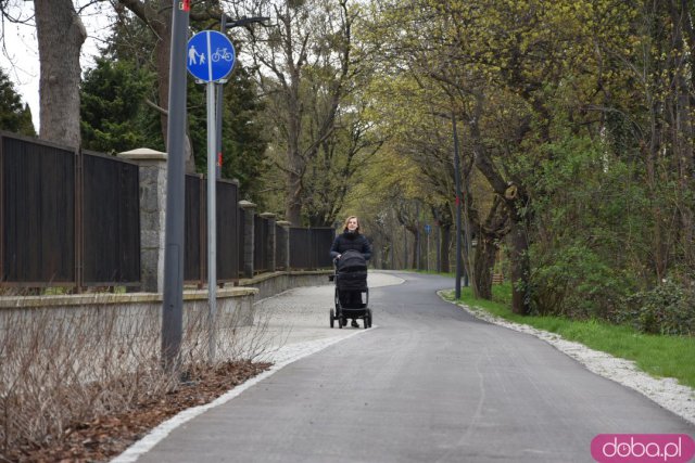 Odsłonięto nagrodę Eco-Miasto na nowym odcinku Promenady Krzyckiej. Całość trasy ma połączyć Tarnogaj z ul. Grabiszyńską [Foto]