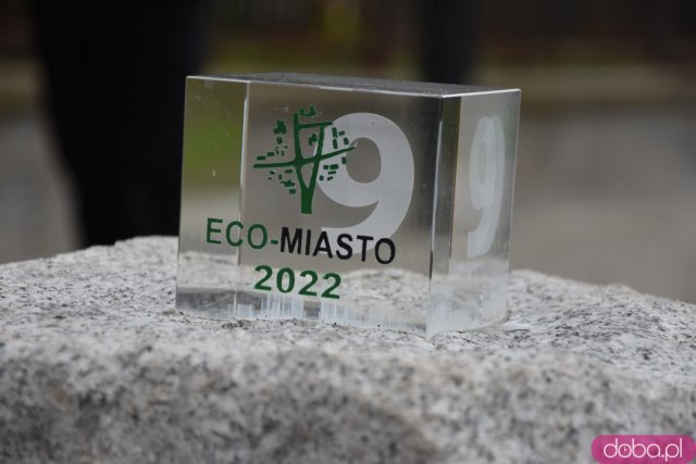 Odsłonięto nagrodę Eco-Miasto na nowym odcinku Promenady Krzyckiej. Całość trasy ma połączyć Tarnogaj z ul. Grabiszyńską [Foto]