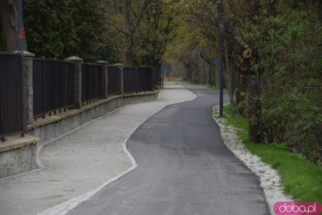 Odsłonięto nagrodę Eco-Miasto na nowym odcinku Promenady Krzyckiej. Całość trasy ma połączyć Tarnogaj z ul. Grabiszyńską [Foto]