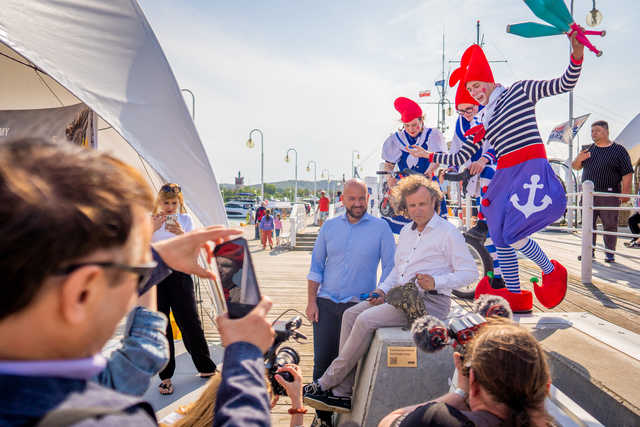 Wrocławski krasnal zawitał na... molo w Sopocie [FOTO, WIDEO]