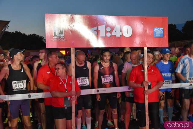 9000 biegaczy wystartowało w 9. Nocnym Półmaratonie [FOTO, WIDEO]