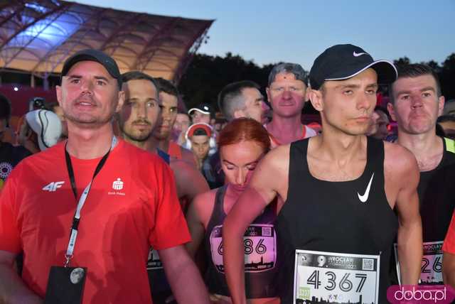 9000 biegaczy wystartowało w 9. Nocnym Półmaratonie [FOTO, WIDEO]