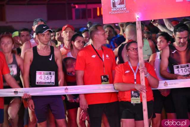 9000 biegaczy wystartowało w 9. Nocnym Półmaratonie [FOTO, WIDEO]