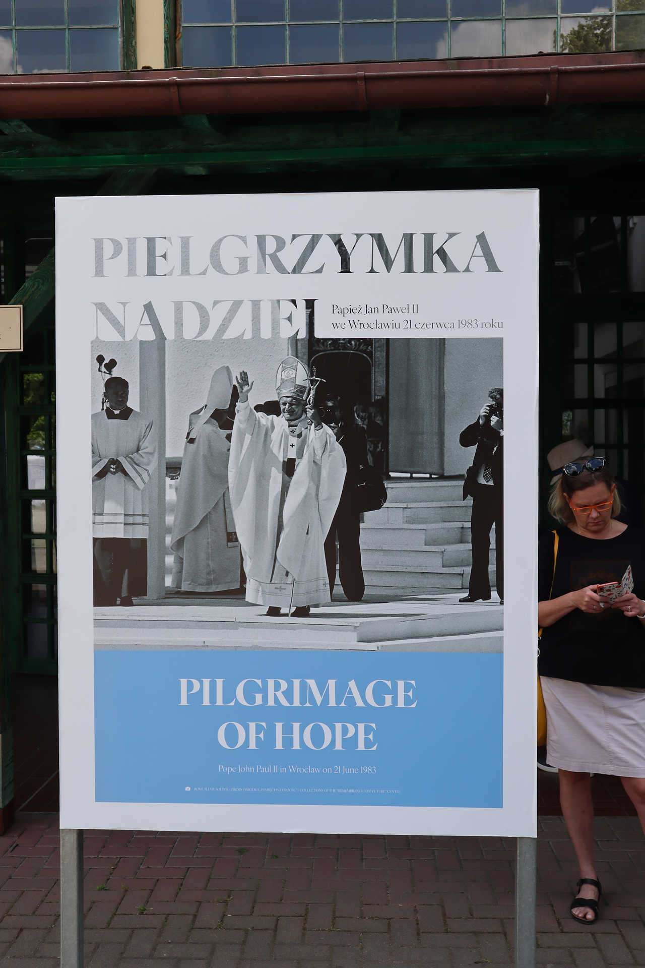 40 lat temu Papież Polak odwiedził Wrocław. Otwarto wystawę fotografii poświęconej wizycie Jana Pawła II [FOTO]