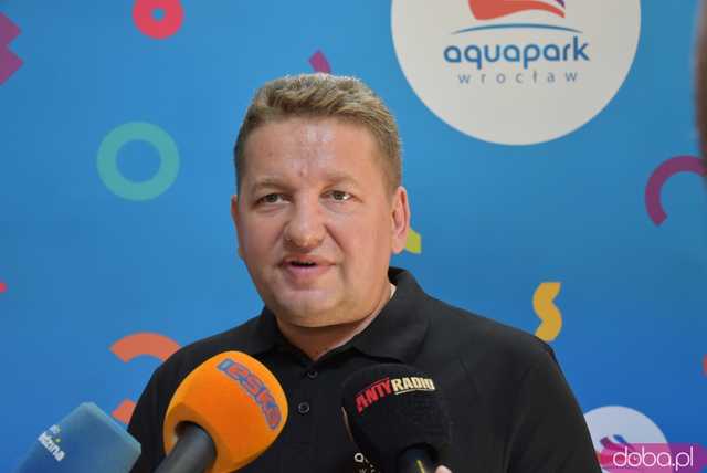 Milionowy klient odwiedził wrocławski aquapark. Teraz może go odwiedzać, ile tylko zechce przez cały rok! [FOTO]